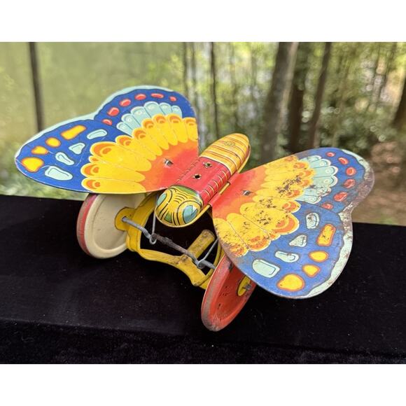 Vtg 1950’s J. Chein & Co. Tin Litho Butterfly Push Toy w Stick Flaps Wings- T24 - Picture 11 of 11